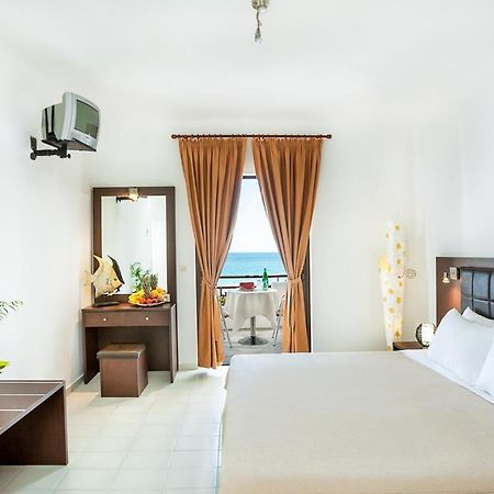 Xenios Dolphin Beach Hotel Possidi Ngoại thất bức ảnh